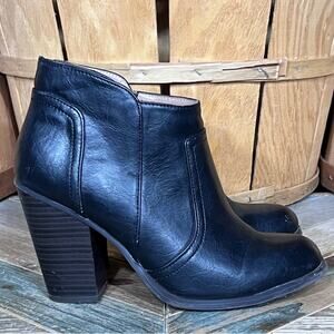 Merona Black Vegan Faux Leather Wood Block Heel Zip Ankle Booties Womens Size 8